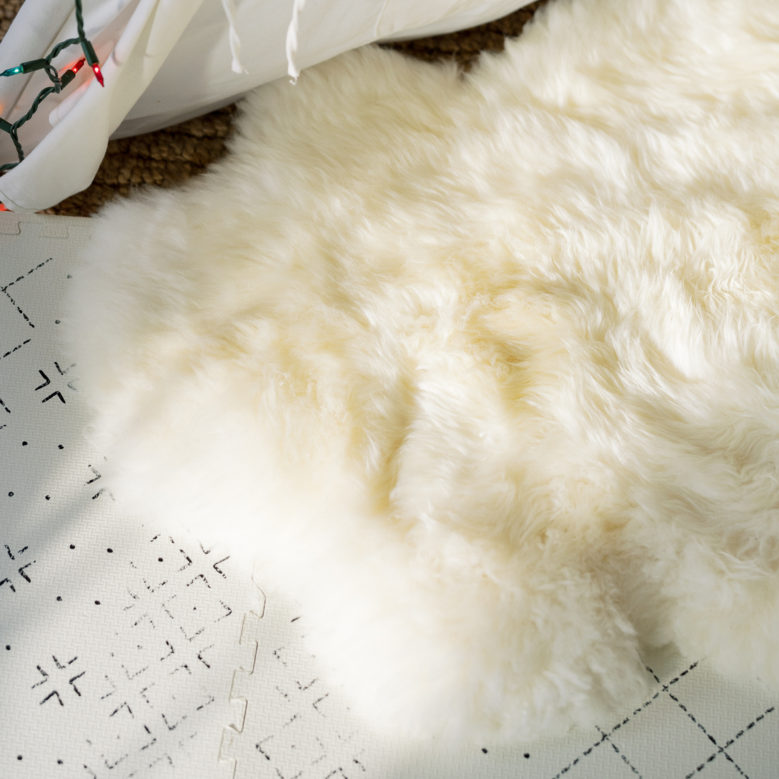 5 Simple Ways to Style a Sheepskin Rug in Your Home